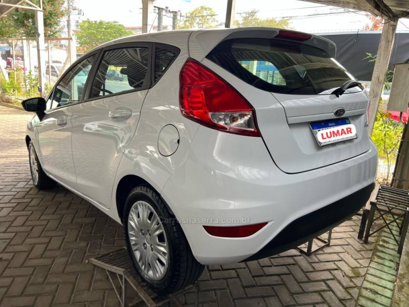 FORD - FIESTA - 2014/2015 - Branca - Sob Consulta