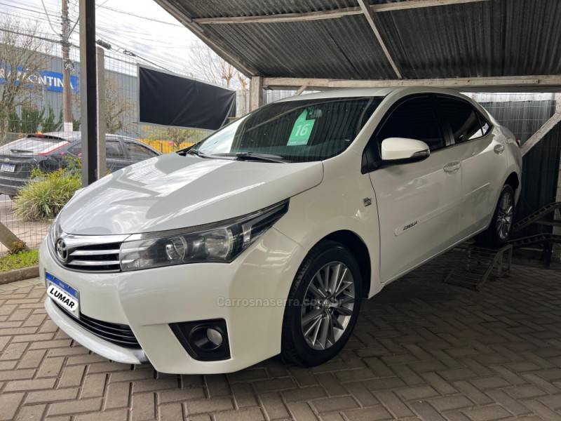 TOYOTA - COROLLA - 2015/2016 - Branca - Sob Consulta