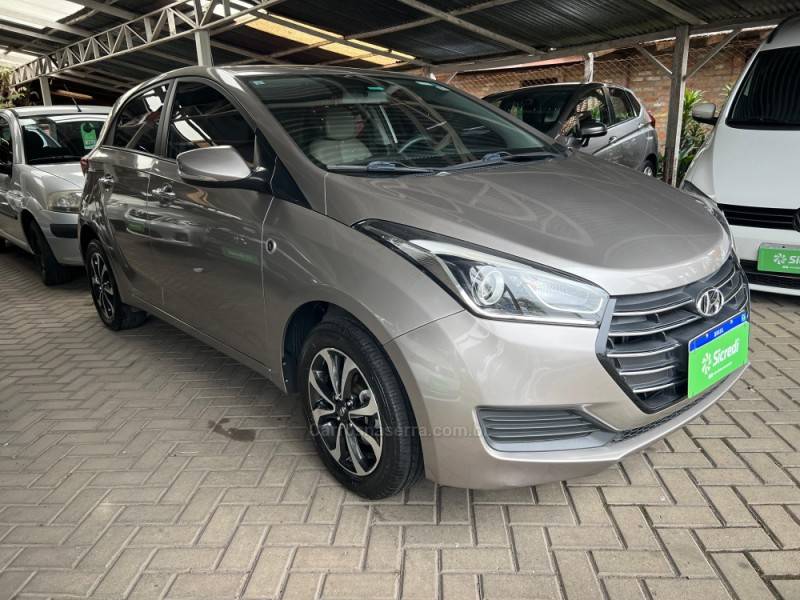 HYUNDAI - HB20 - 2018/2019 - Prata - Sob Consulta