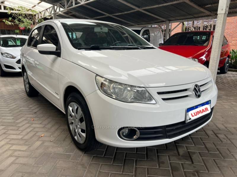 VOLKSWAGEN - VOYAGE - 2011/2012 - Branca - Sob Consulta