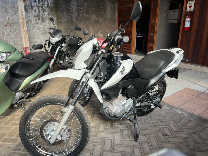 HONDA - NXR 160 - 2015/2015 - Branca - Sob Consulta