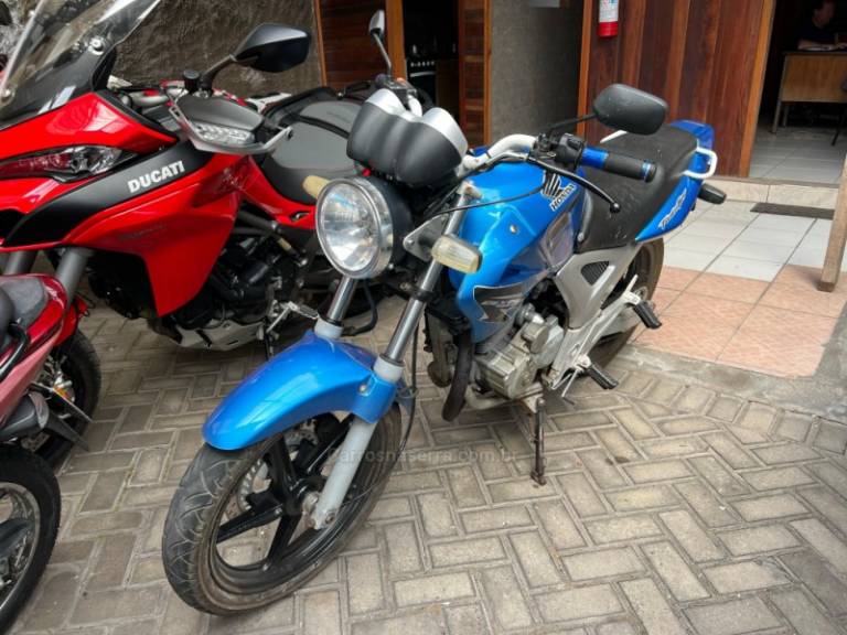 HONDA - CBX 250 TWISTER - 2004/2004 - Azul - Sob Consulta