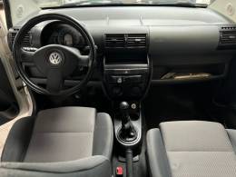 VOLKSWAGEN - FOX - 2005/2006 - Branca - Sob Consulta