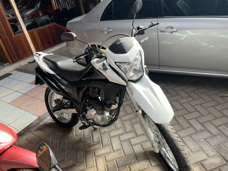 HONDA - NXR 160 - 2015/2015 - Branca - Sob Consulta
