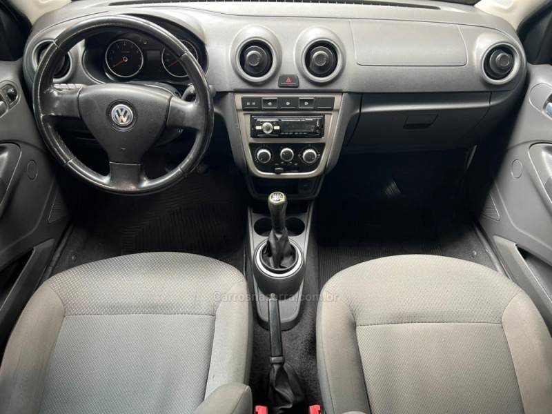 VOLKSWAGEN - VOYAGE - 2011/2012 - Branca - Sob Consulta