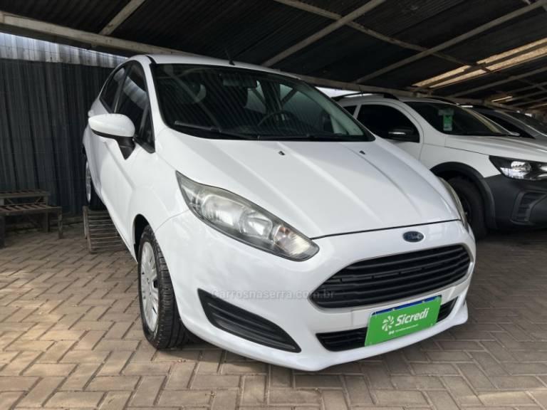 FORD - FIESTA - 2014/2015 - Branca - Sob Consulta