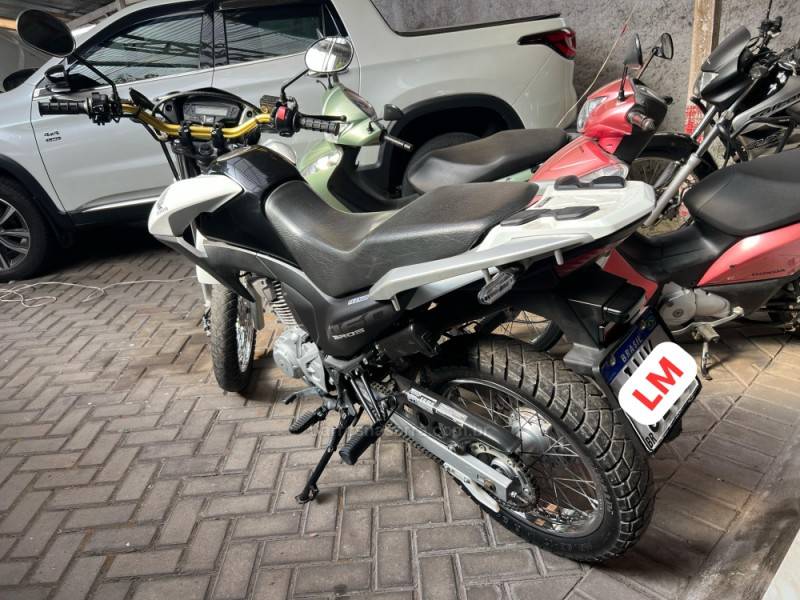 HONDA - NXR 160 - 2015/2015 - Branca - Sob Consulta