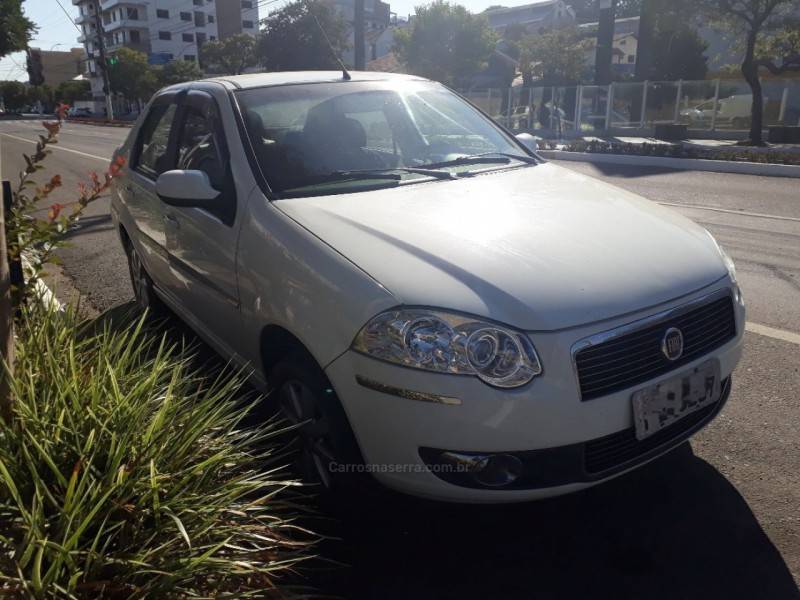 FIAT - SIENA - 2011/2012 - Branca - Sob Consulta