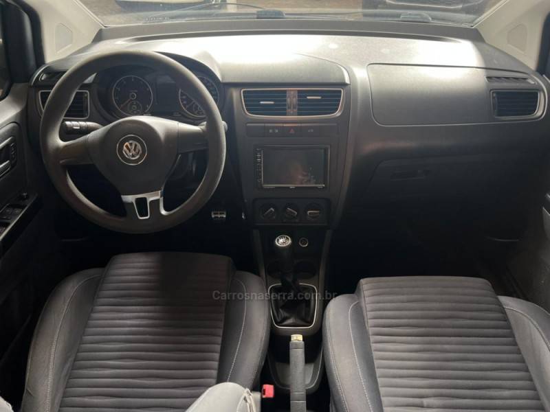 VOLKSWAGEN - CROSSFOX - 2011/2012 - Branca - Sob Consulta