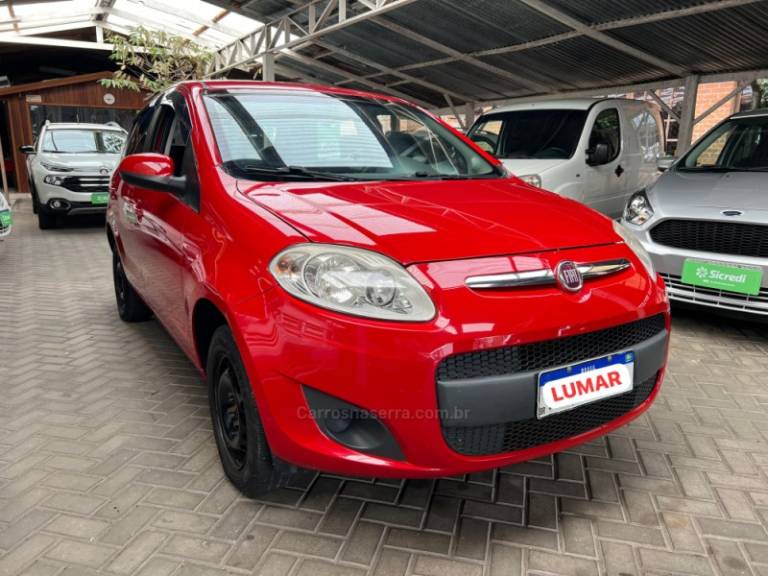 FIAT - PALIO - 2014/2015 - Vermelha - Sob Consulta