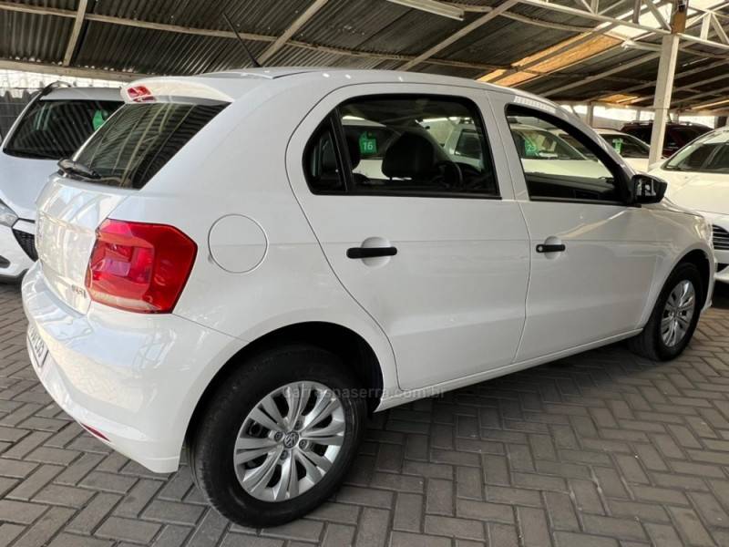 VOLKSWAGEN - GOL - 2017/2018 - Branca - Sob Consulta