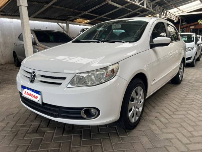 VOLKSWAGEN - VOYAGE - 2011/2012 - Branca - Sob Consulta