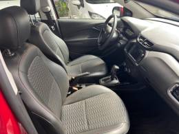 CHEVROLET - ONIX - 2017/2018 - Vermelha - Sob Consulta